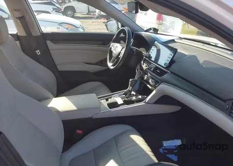 2021 Honda Accord Ex-L z USA, uszkodzony, nr VIN 1HGCV1F59MA021518